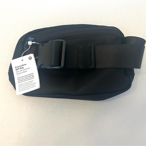 Lululemon x UCLA BLACK Everywhere Belt Bag NEW NWT B6/23 - Picture 5 of 15